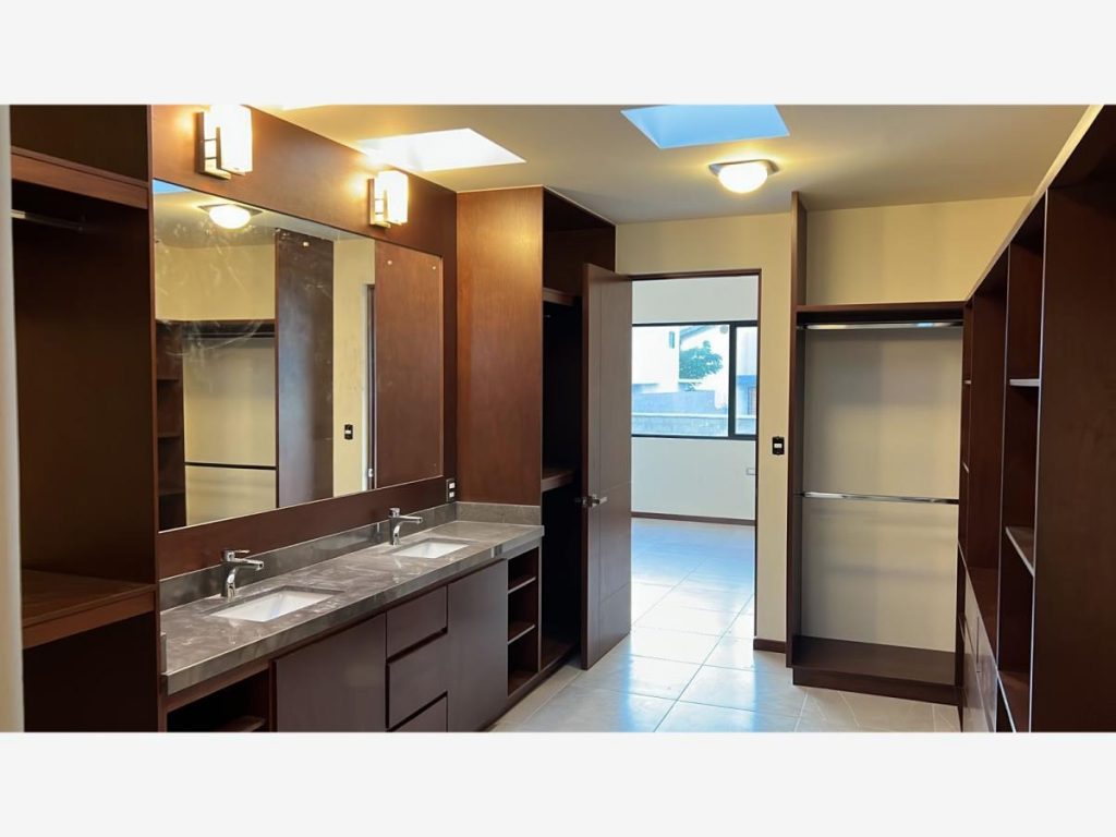 Casa en Venta en Cumbres del Lago Queretaro (12)