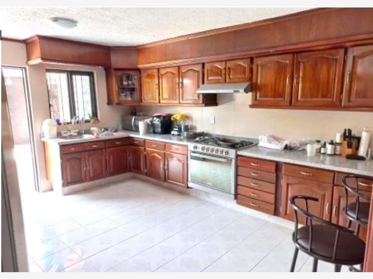 Casa en Venta en Lomas Del Seminario Zapopan Jalisco (4)
