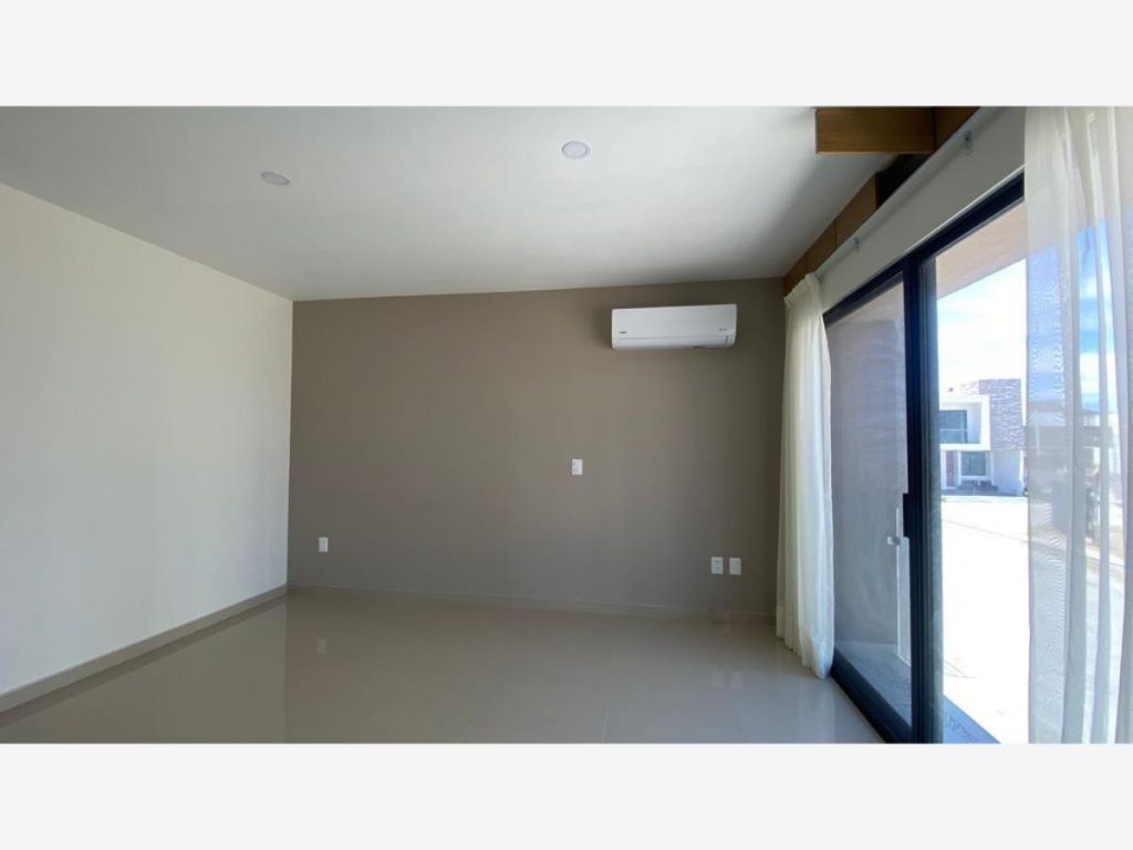 Casa en Venta en Real de Valdepeñas Zapopan Jalisco (1)
