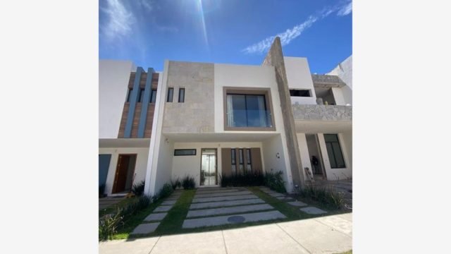 Casa en Venta en Real de Valdepeñas Zapopan Jalisco (2)