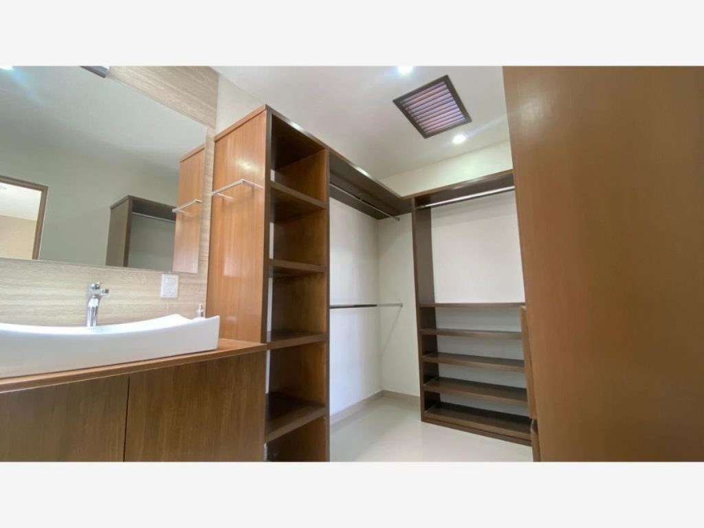 Casa en Venta en Real de Valdepeñas Zapopan Jalisco (5)
