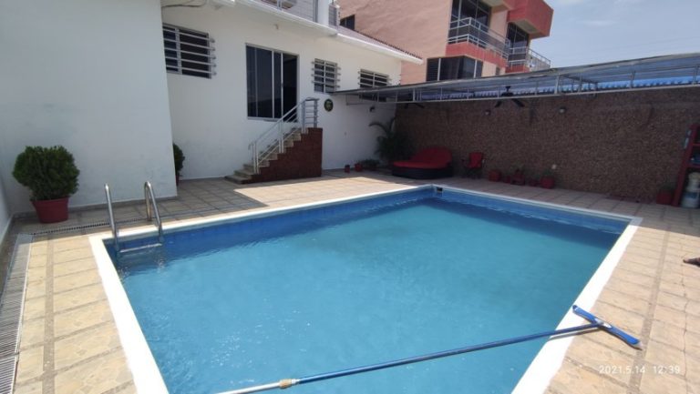 Casa con Alberca en Renta 5 Recamaras Fracc Las Terrazas, Tuxtla Gutierrez, Chiapas