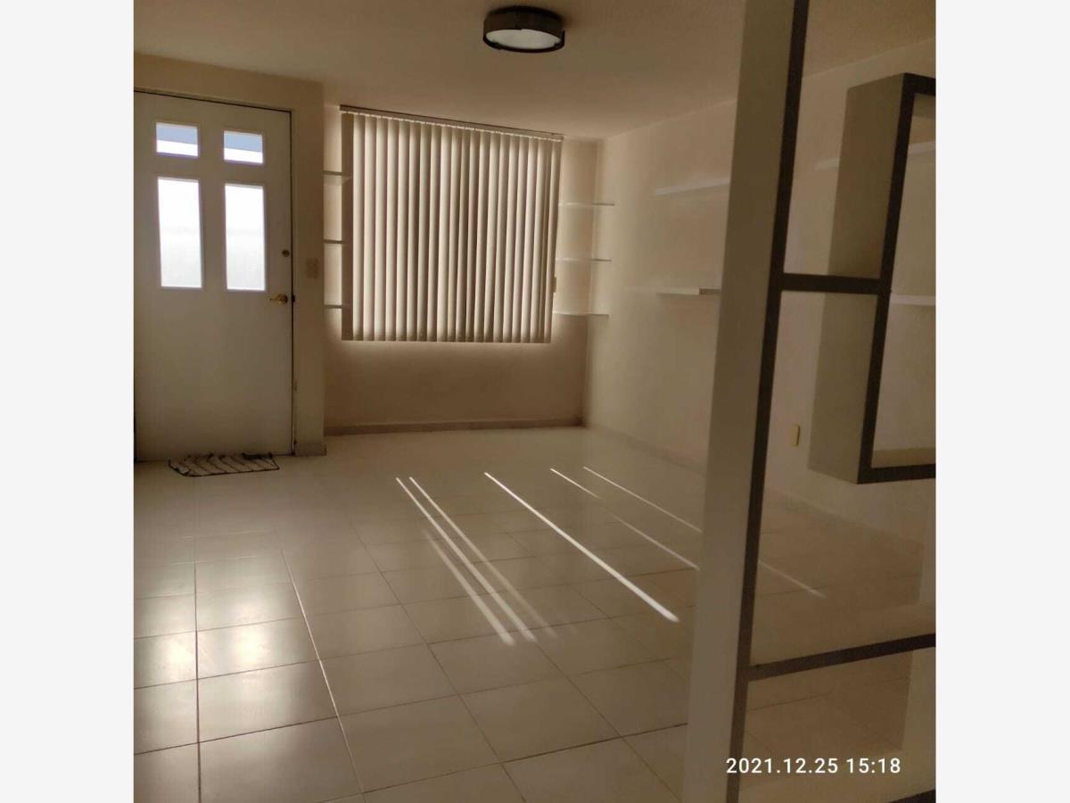 Casa en Renta en Bulevares del Lago Nicolas Romero Edo Mex 2