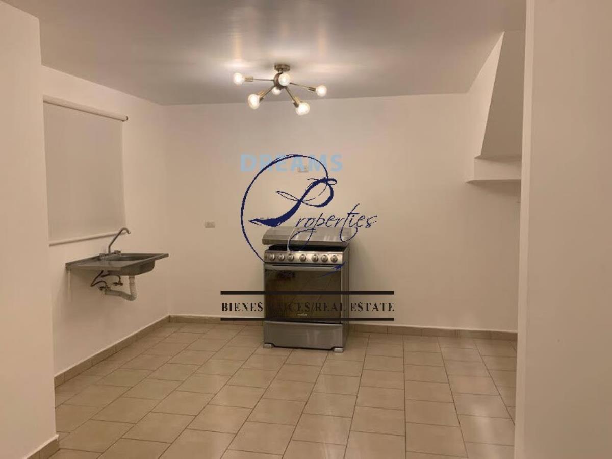 Casa en Renta en Ciudad del Sol Seccion Valle de Santiago Queretaro 1
