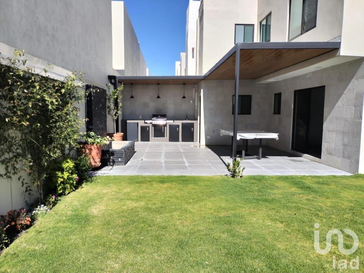 Casa en Renta en La Vista Residencial Queretaro 2