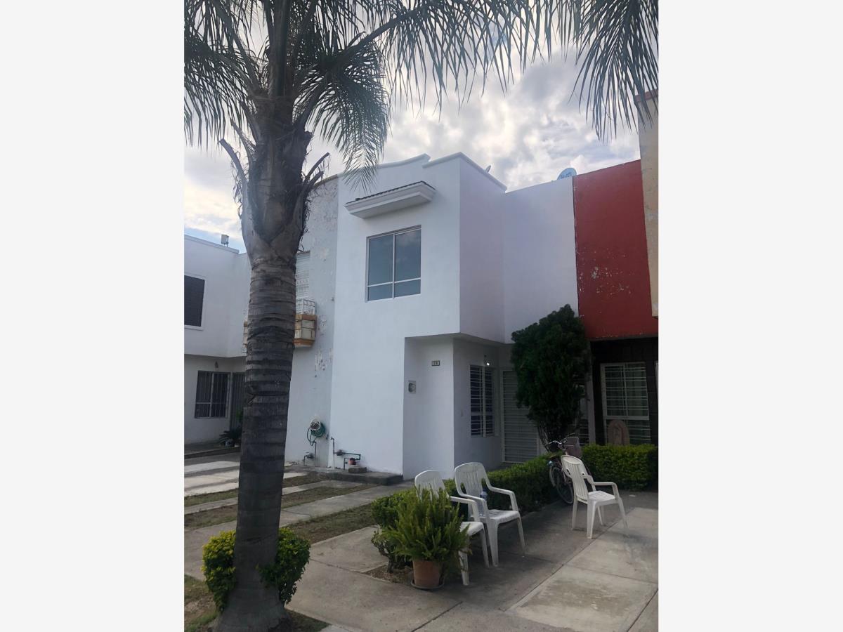 Casa en Renta en Parques de Tesistán Zapopan Jalisco (1)