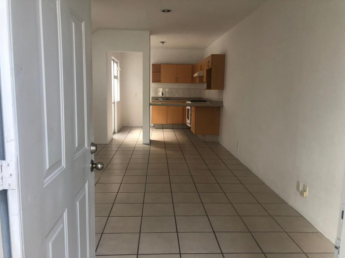 Casa en Renta en Parques de Tesistan Zapopan Jalisco 3 1