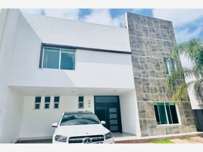 Casa en Renta en Puerta del Bosque Zapopan Jalisco