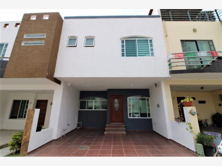Casa en Renta en Real de Valdepeñas Zapopan Jalisco