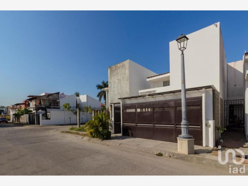 Casa en Renta en Residencial Fluvial Vallarta Puerta Vallarta Jalisco 1