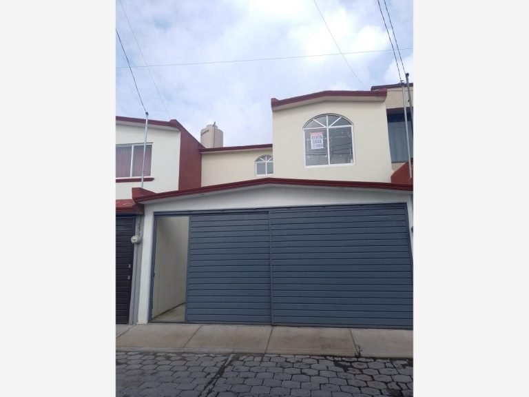 Casa en Renta en San Miguel Totocuitlapilco Metepec EdoMex