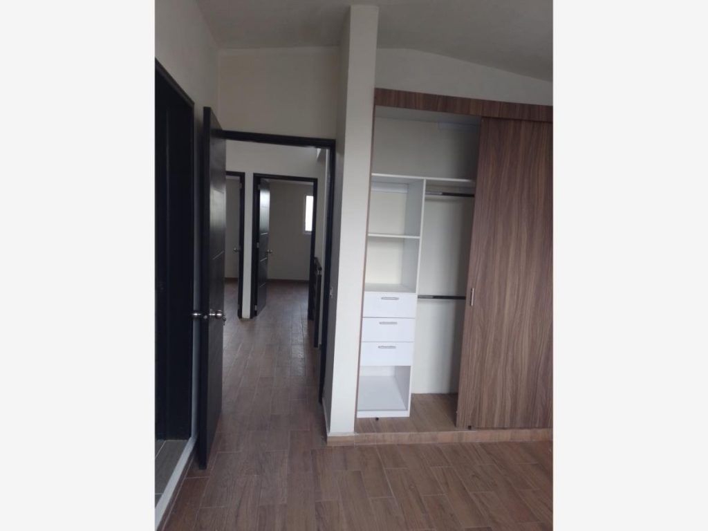Casa en Renta en San Miguel Totocuitlapilco Metepec EdoMex 22