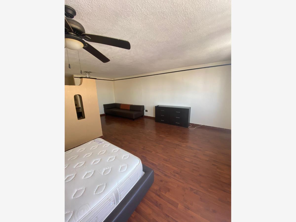 Departamento en Renta en Lomas de Queretaro 2