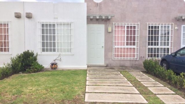 CASA EN RENTA en Los Vinedos Queretaro 3