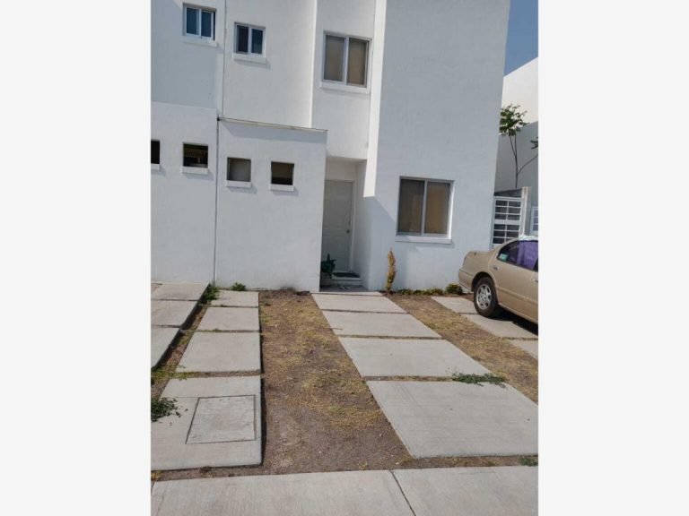 Casa en Renta en Álamos del Lago Queretaro
