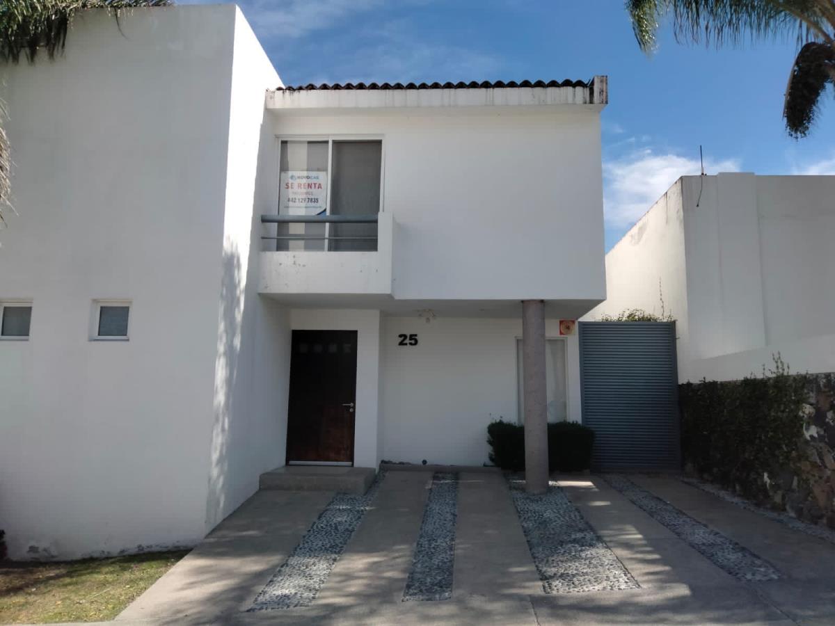 Casa en Renta en Balcones de Vista Real Corregidora Queretaro 2