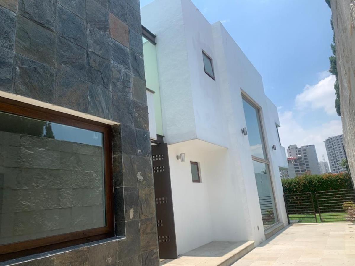 Casa en Renta en Bosque de las Lomas Miguel Hidalgo CDMX 2