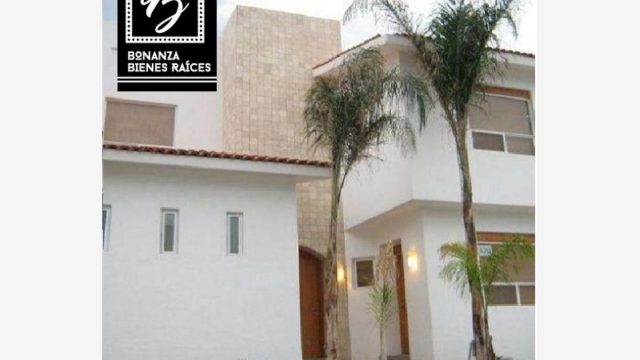 Casa en Renta en Cumbres del Lago Queretaro 2