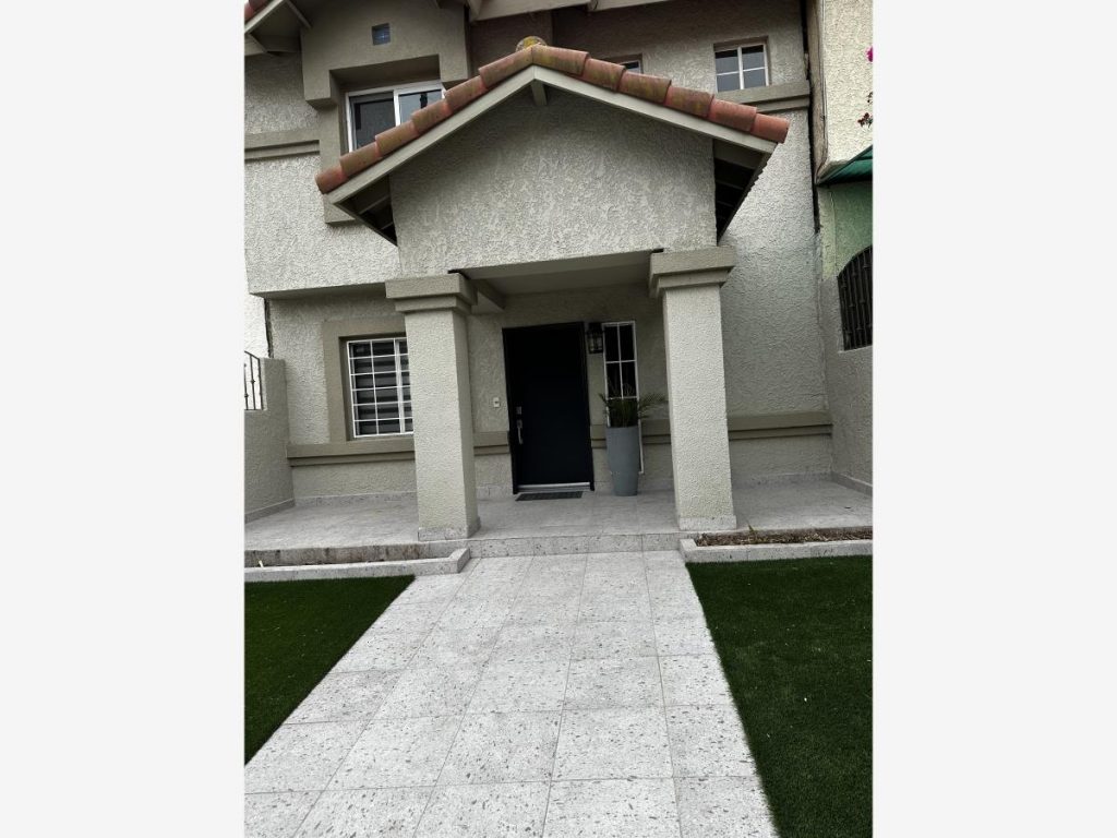 Casa en Renta en Residencial Agua Caliente Tijuana Baja California 1