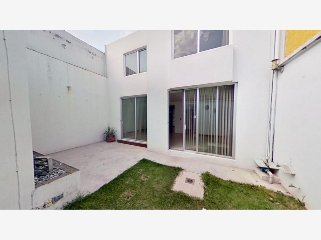 Casa en Venta en Jardines del Alba Cuautitlan Izcalli Estado de Mexico 1