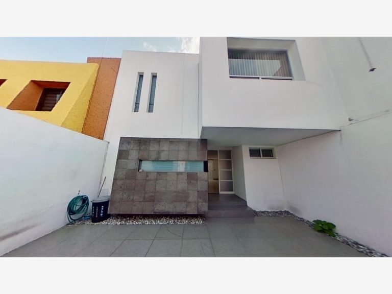 Casa en Venta en Jardines del Alba Cuautitlan Izcalli Estado de Mexico