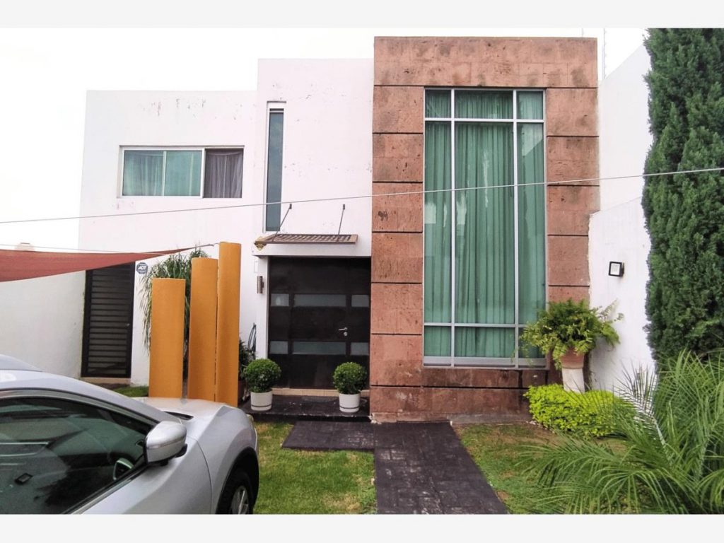 Casa en Venta en Porta Fontana Leon Guanajuato 3
