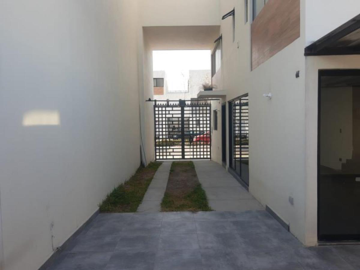 Casa en Renta en Ayucca Garcia Nuevo Leon 6