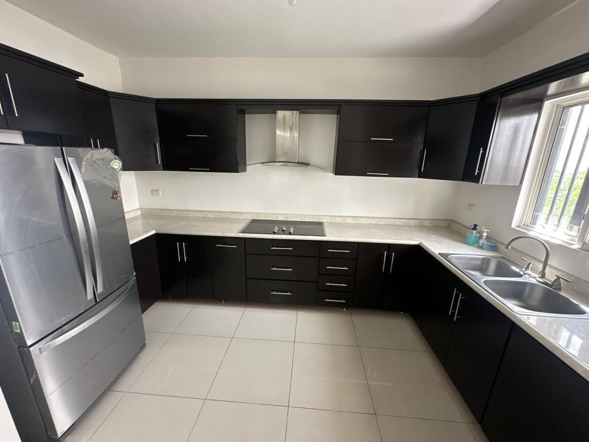 Casa en Renta en Espacio Cumbres Monterrey Nuevo Leon 2