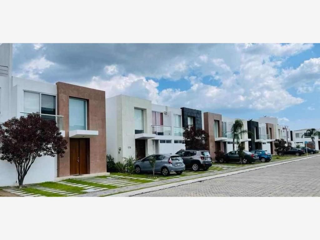 Casa en Renta en Lomas de Angelopolis San Andres Cholula Puebla 2 1