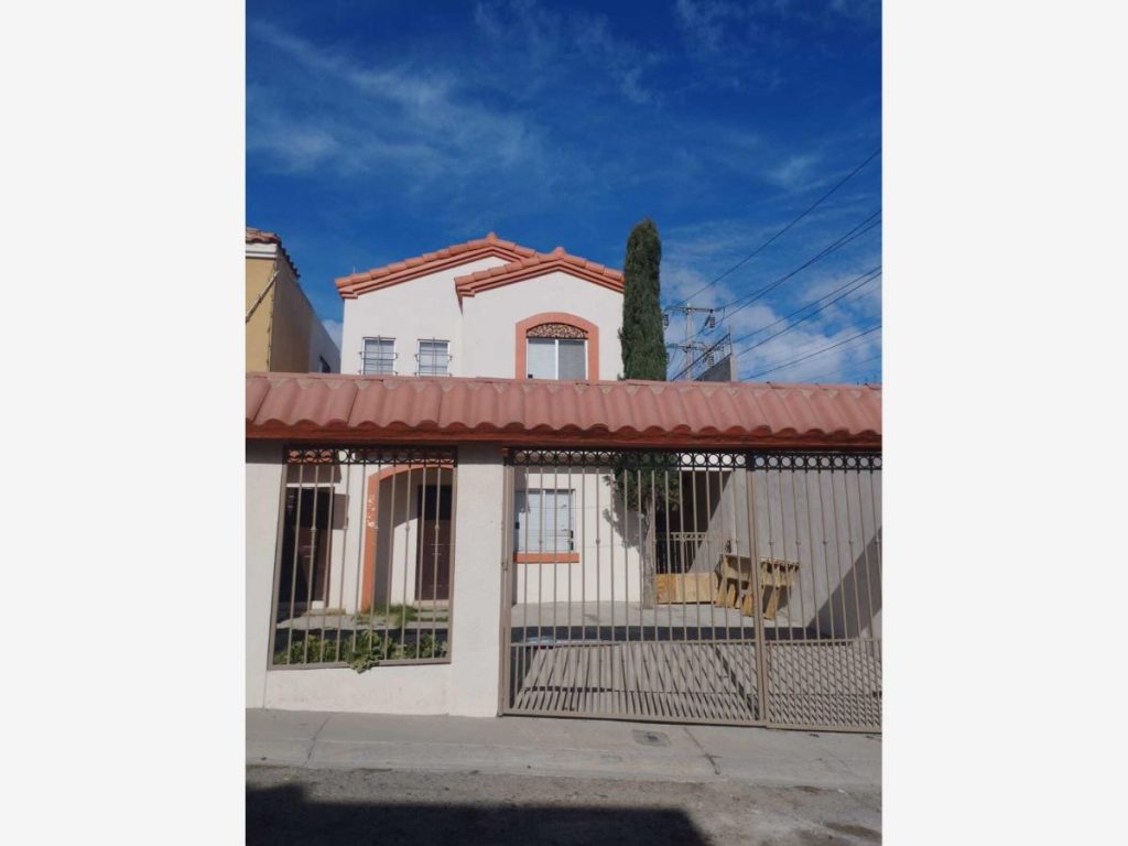 Casa en Renta en Residencial Barcelona Tijuana Baja California 2