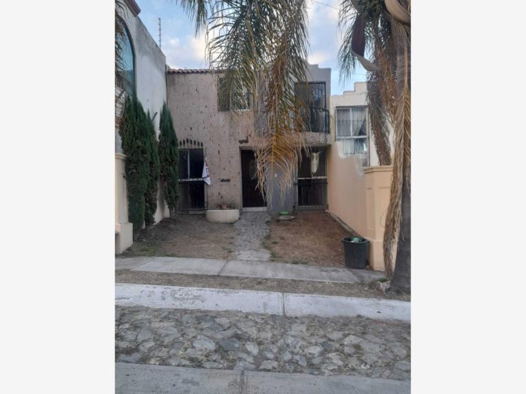 Casa en Renta en Acueducto San Javier Tlajomulco de Zuñiga Jalisco