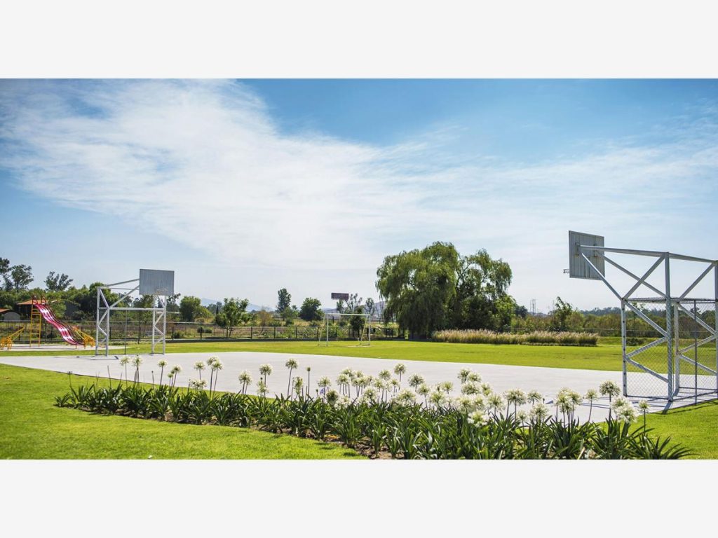 Casa en Renta en Parques de Tesistan Zapopan Jalisco 1