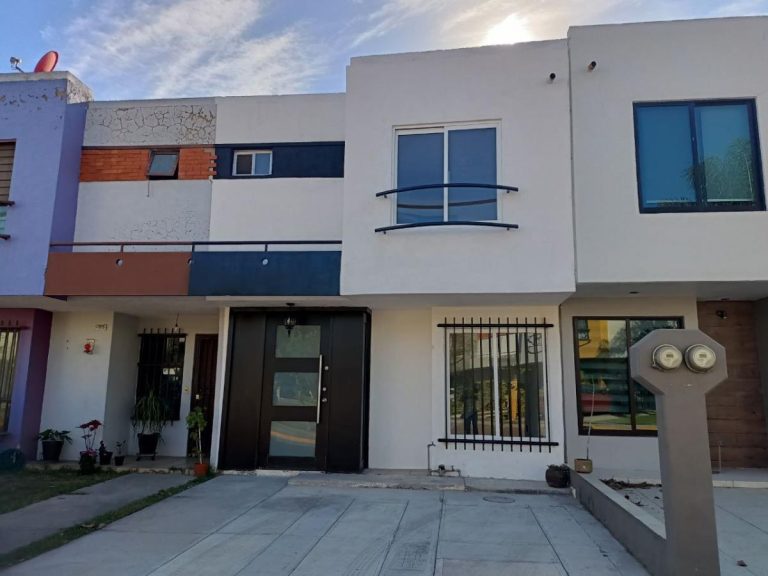 Casa en Renta en Parques del Bosque San Pedro Tlaquepaque Jalisco