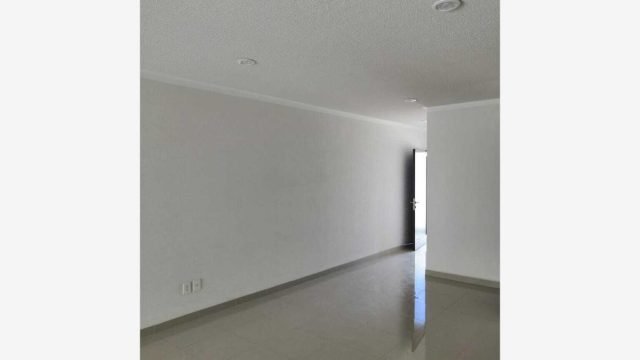 Casa en Renta en Residencial el Refugio Queretaro 6