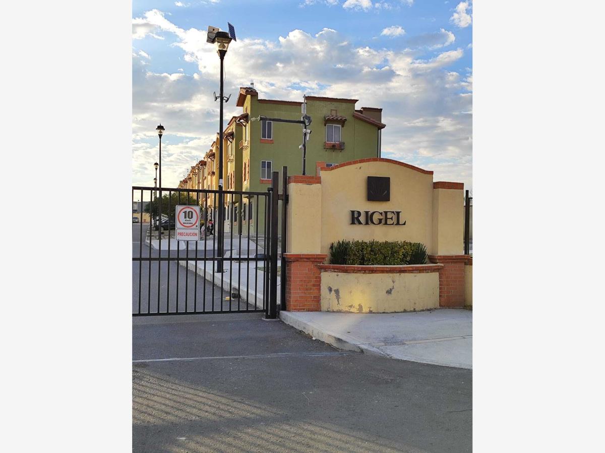 Departamento en RENTA en El Marques Queretaro 3