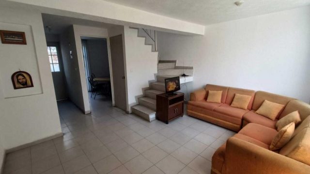 Casa en Renta de 3 recamaras en Hacienda del Valle II Toluca EdoMex 2
