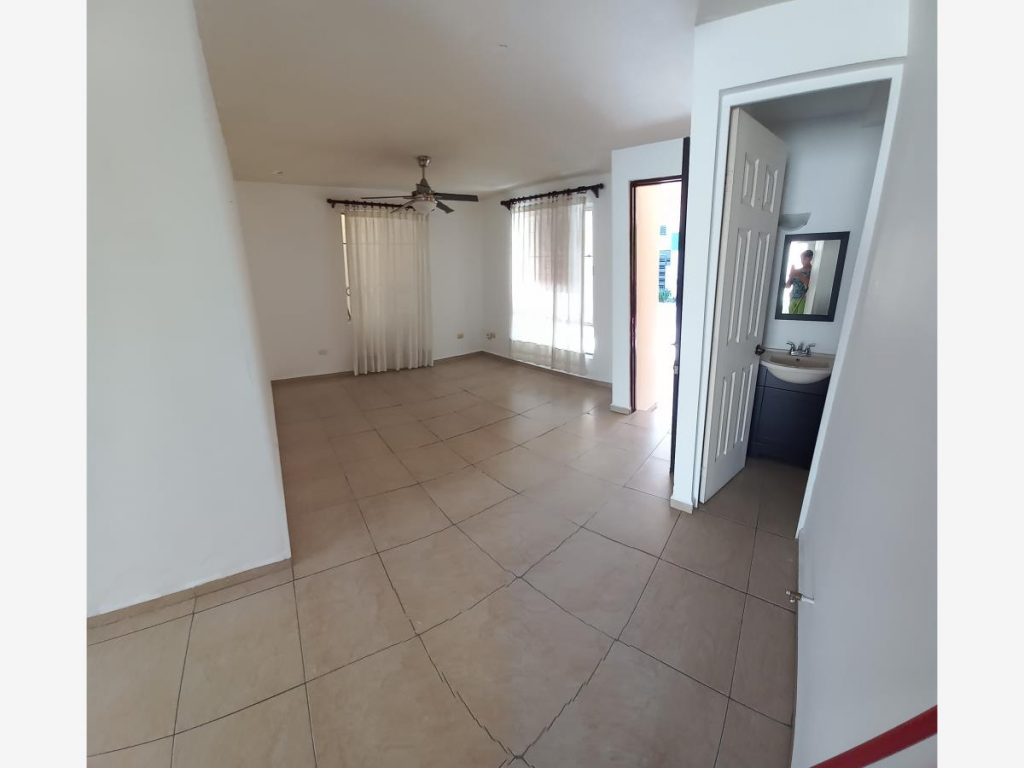 Casa en Renta en Cumbres San Agustin Monterrey Nuevo Leon 3