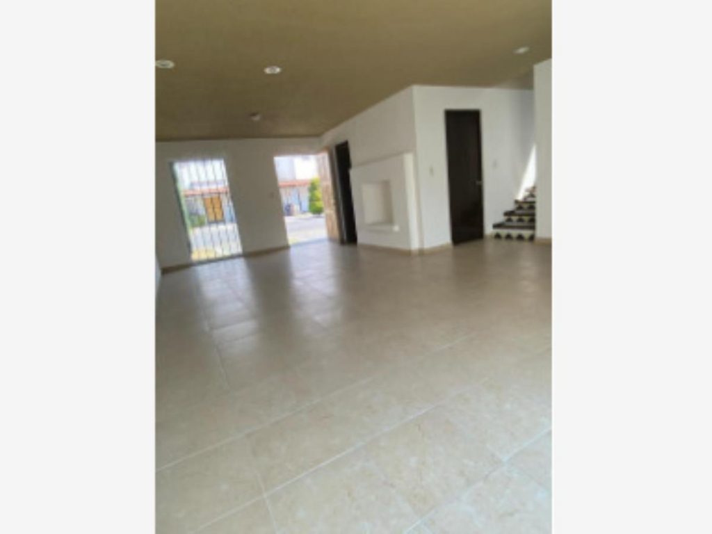 Casa en Renta en El Castano Metepec EdoMex 2