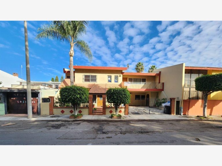 Casa en Renta en Lomas de Agua Caliente Tijuana Baja California