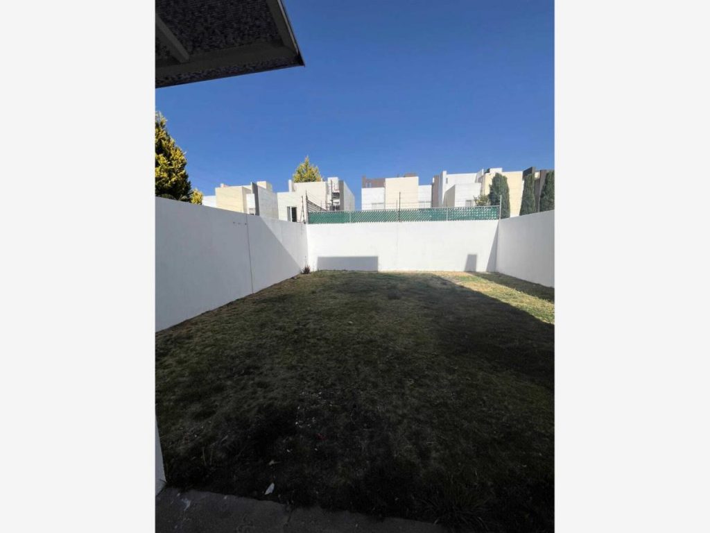 Casa en Renta en Residencial Foresta Metepec EdoMex 5 2
