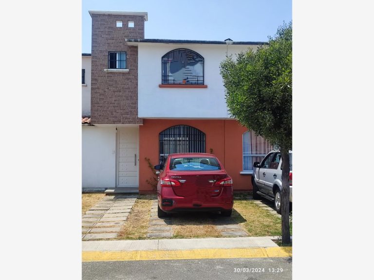Casa en Renta en San Pedro Tlaltizapan Tianguistenco EdoMex