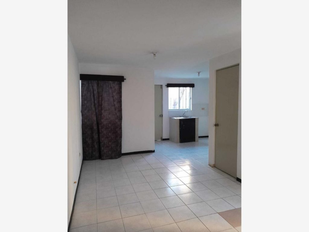 Casa en Renta en Valle de los Nogales Apodaca Nuevo Leon 2