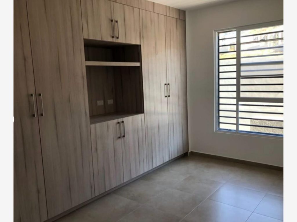 Casa en Renta en Valle del Pedregal Tijuana Baja California 4