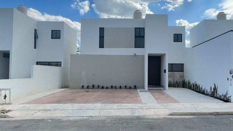 Casa Nueva Amueblada en Real Montejo