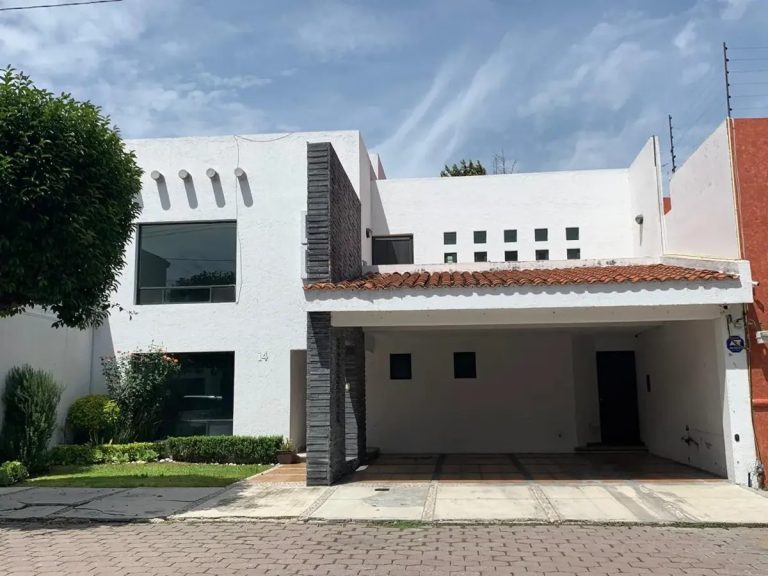 Casa en Renta en Jardines de Zavaleta, Puebla, Puebla