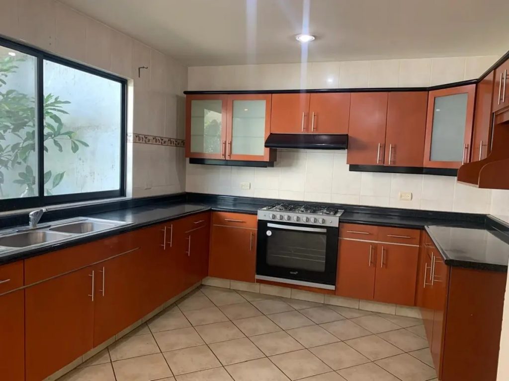 Casa en Renta en Jardines de Zavaleta Puebla Puebla 4