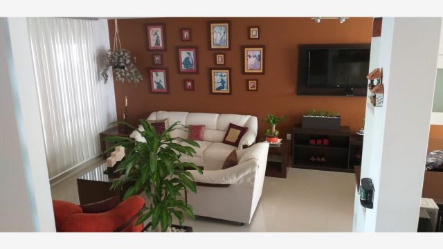 Casa en Venta y Renta en Residencial el Refugio Queretaro Queretaro 2