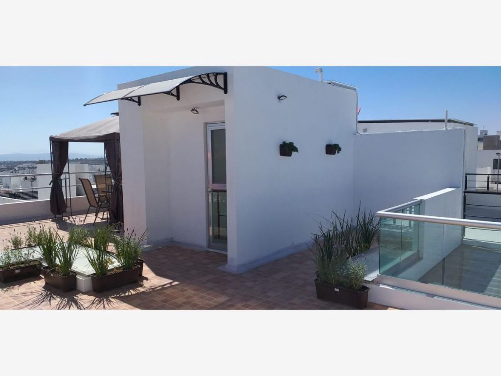 Casa en Venta y Renta en Residencial el Refugio Queretaro Queretaro 9