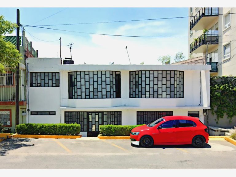 Casa en Remate en El Mirador, Tlalnepantla de Baz, México