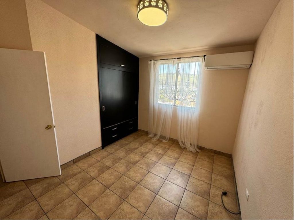 Casa en Renta en Colinas de la Presa Tijuana Baja California 1